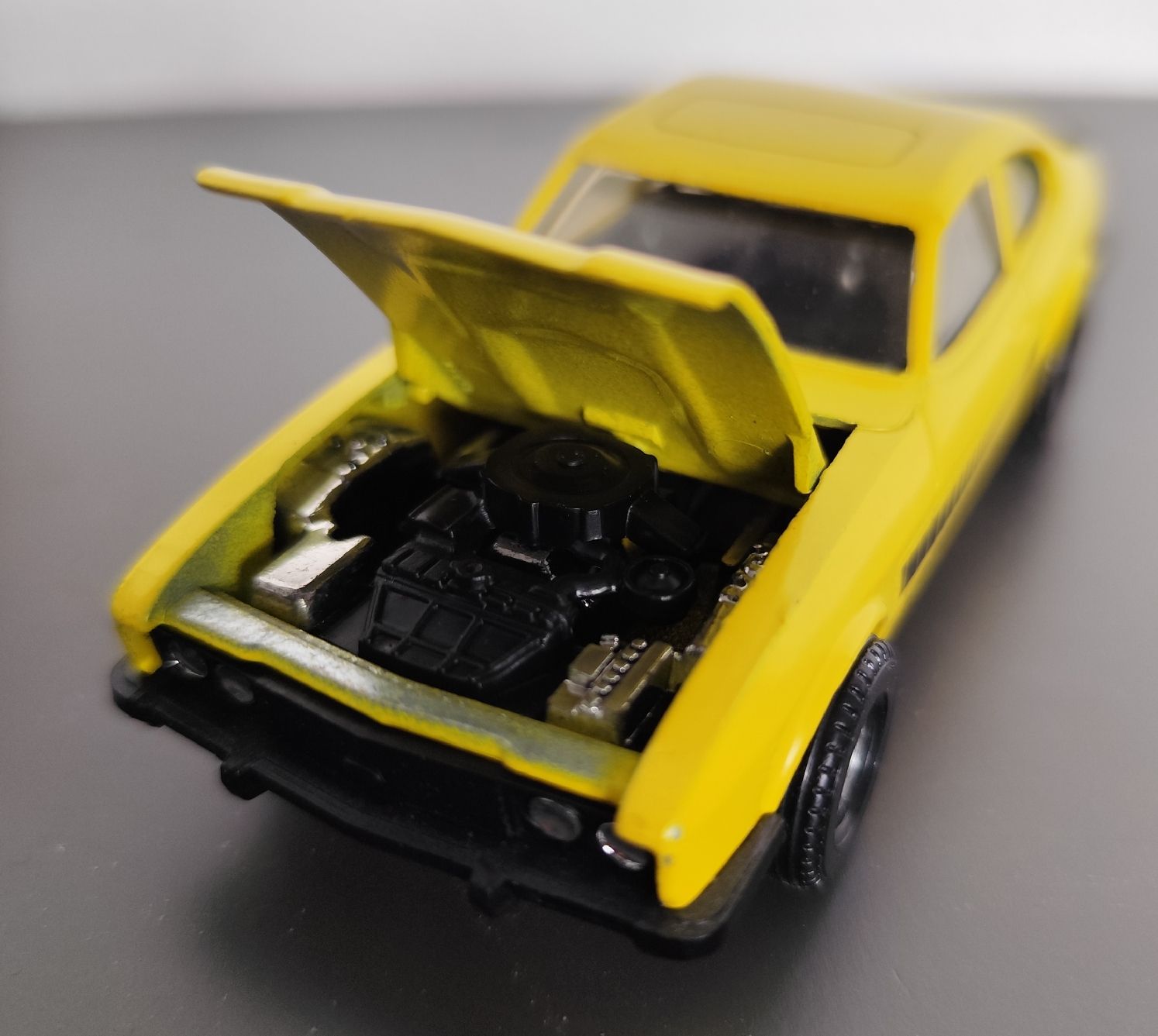 Corgi Toys Modellini d'auto: Ford Capri – Usato da Arbaz venduto da diabolo28 2