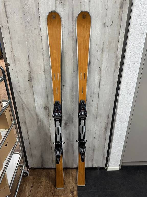Skis: Bogner Premium Ski mit Echtholz-Oberfläche inkl. Bindung NEU – Gebraucht aus Sursee von pilatus.sport