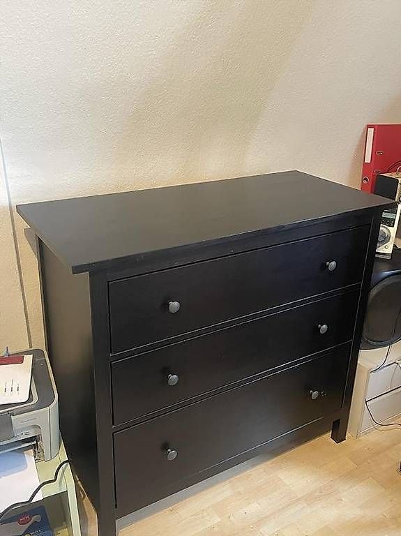 Commodes: Kommode 3 Schubladen Hemnes Ikea Schwarz – D'occasion à Zürich par arm_x7kq