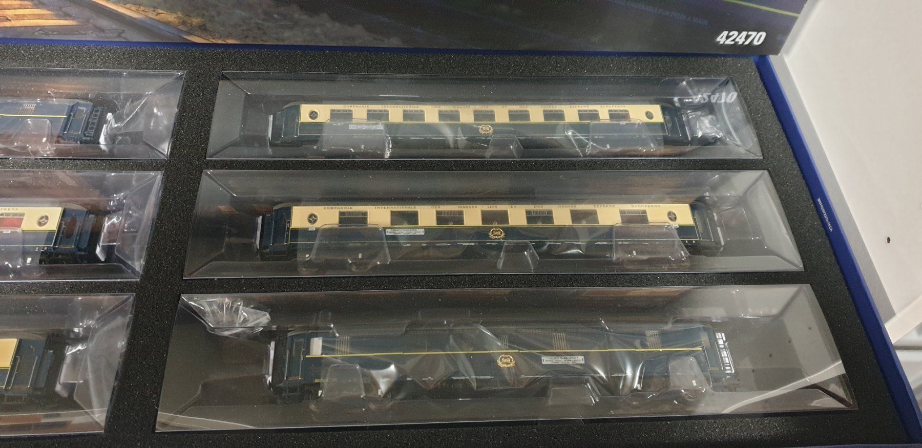 Märklin Modelleisenbahnen: Märklin Pullmanwagen-Set Edelweiss H0/AC 42470 – Neu und originalverpackt aus Neuenhof von ludovicco 3
