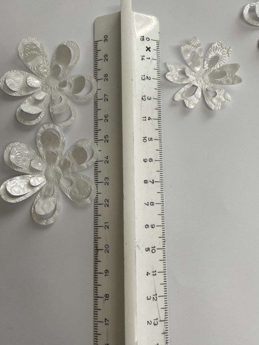 Tutte le decorazioni: Jakob Schlaepfer 7 weisse 3D Blumen  Deko – Nuovo (secondo la descrizione) da Winterthur venduto da tat_ky5h 3