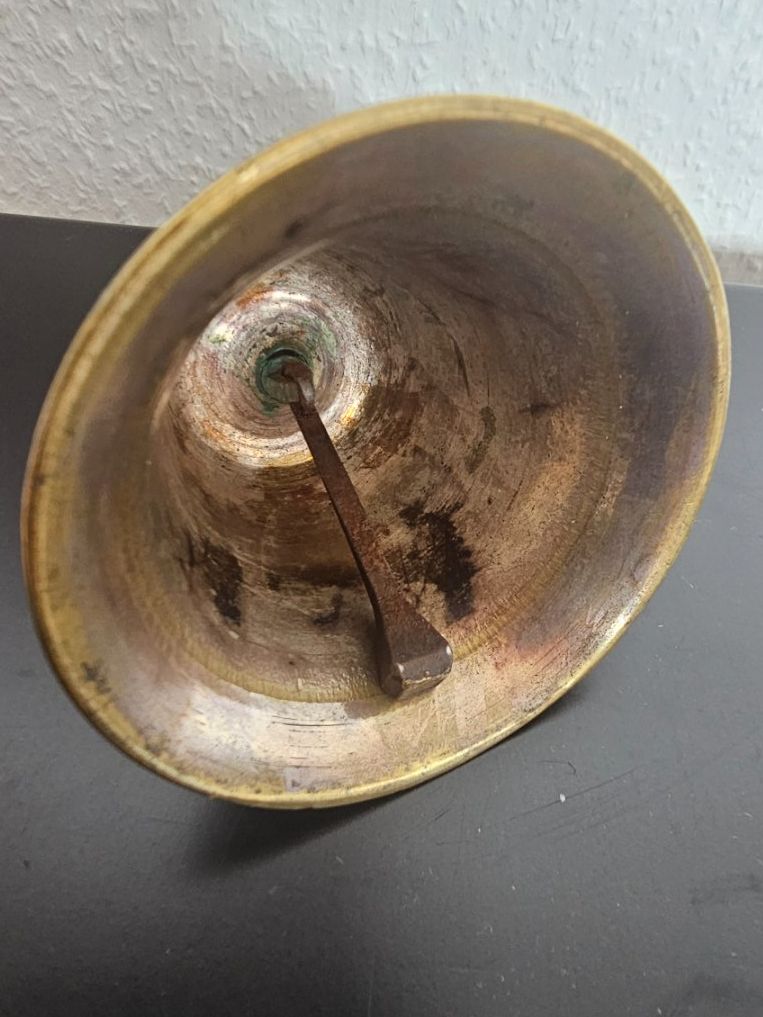 Campanacci mucche: Messing Tisch- / Hand Glocke - Vintage – Usato da Pfäffikon ZH venduto da eric0113 3