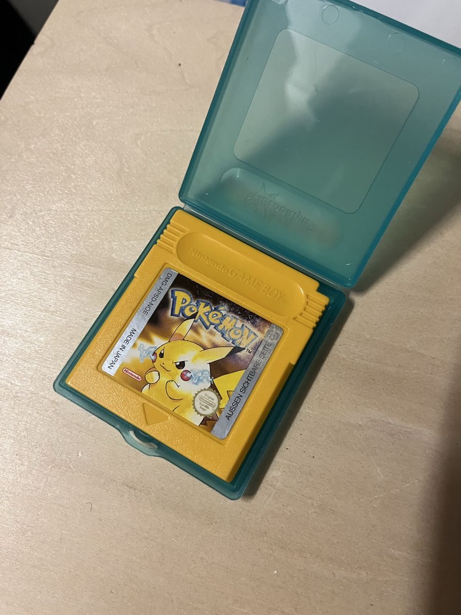 Pokémon Spiele: Gameboy Pokemon Gelb – Gebraucht aus Allschwil von shetpilzlidra