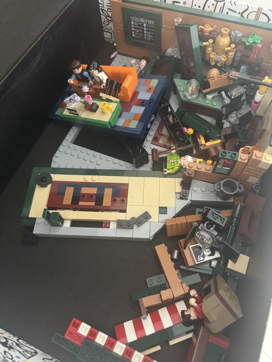 Lego Kit di costruzioni: Lego FRIENDS Central Perk – Nuovo (secondo la descrizione) da Sursee venduto da giu_205 1