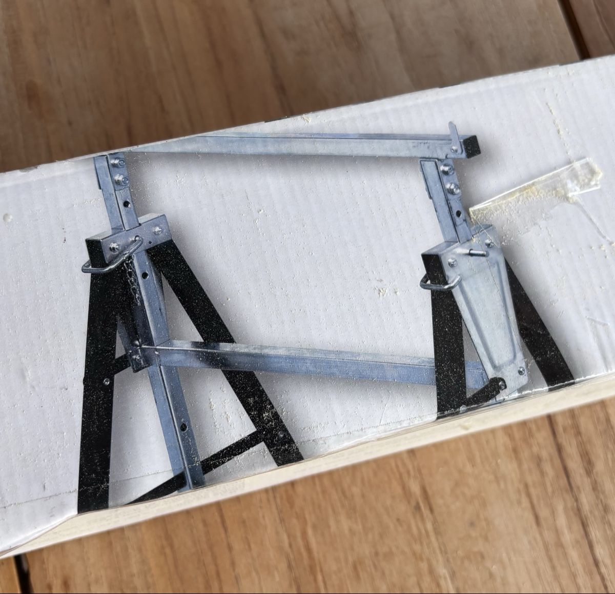 Sonstige Dekorationen & Accessoires: WORKZONE Arbeitsunterstellbock 800-1300mm neu – Neu und originalverpackt aus Welschenrohr von Koenigvon01