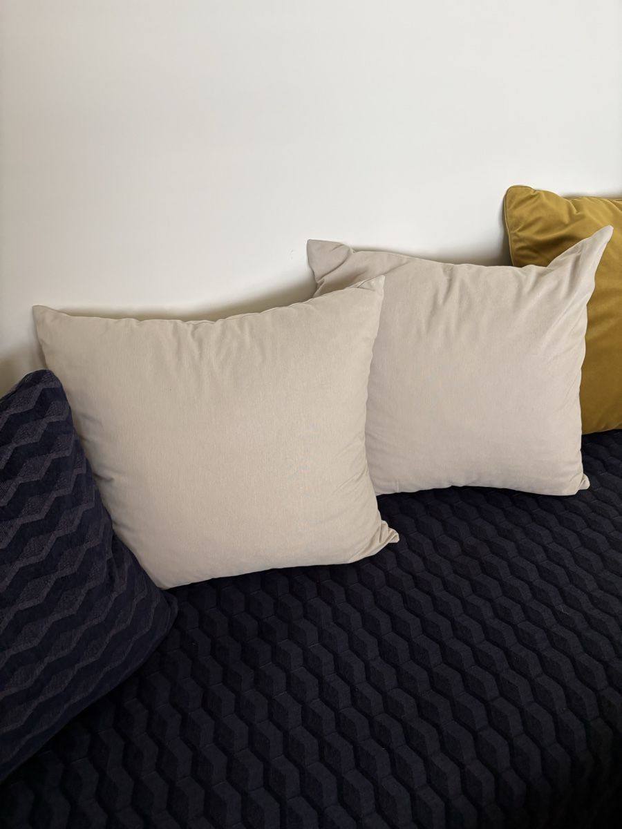 Karup Divani: Schlafsofa Karup Chico mit Tagesdecke / Damast – Usato da Zürich venduto da seb_8rsb 3