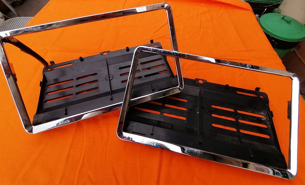 2 Stk. Autonummer Halter Swissklick Hochformat 2
