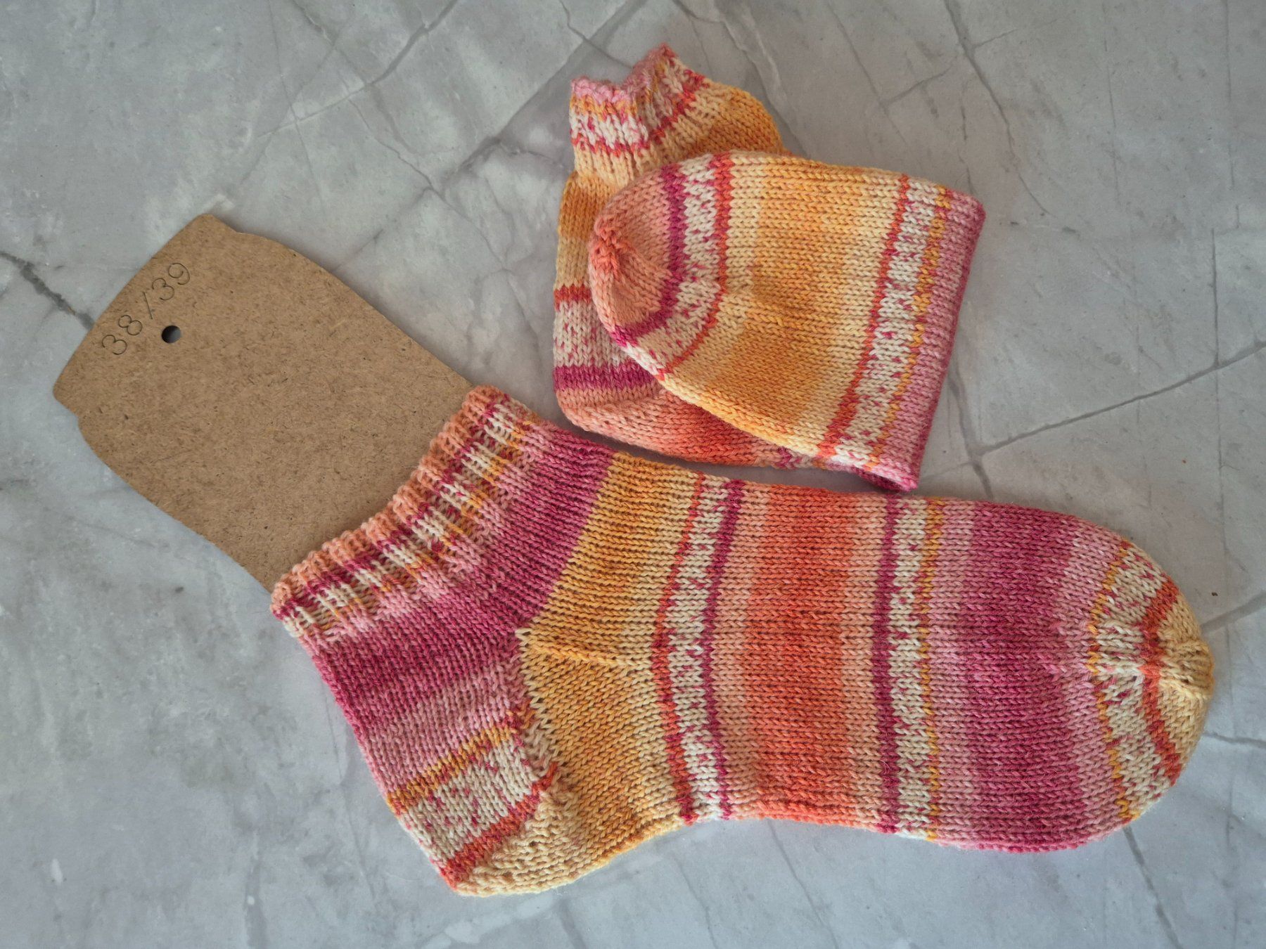 Calze: OPAL  Sneakers Gr. 38/39- Hand gestrickt- Neu – Nuovo e nell'imballaggio originale da Lyssach venduto da ladyfly