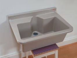 Waschbecken Romay mit Abflussrohr