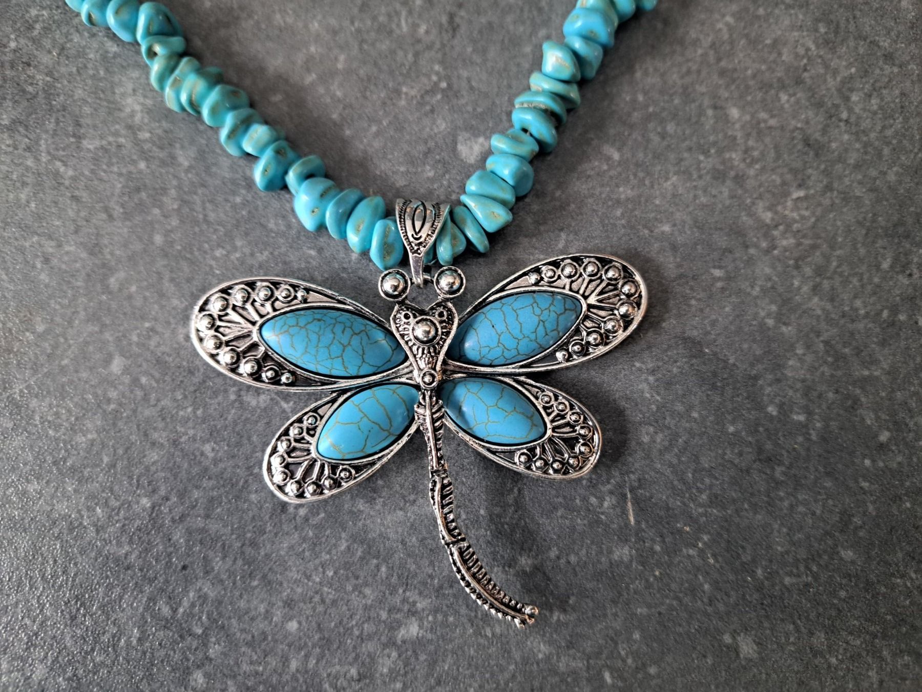 Catenine: Collier vintage en pierre de pin – Nuovo e nell'imballaggio originale da St-Imier venduto da supernova21 1