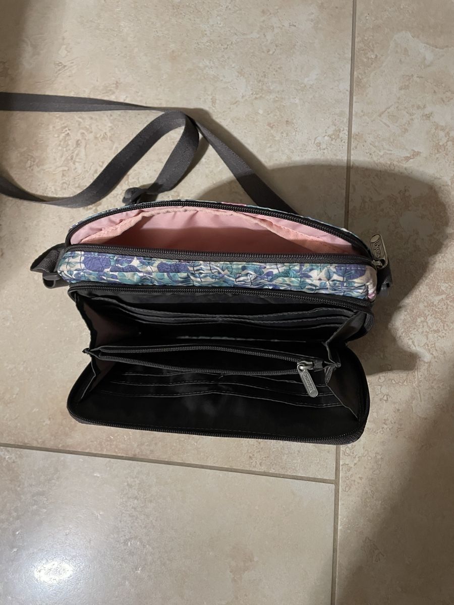 Borse da donna: LeSportsac – Usato da Männedorf venduto da verginrosa 2