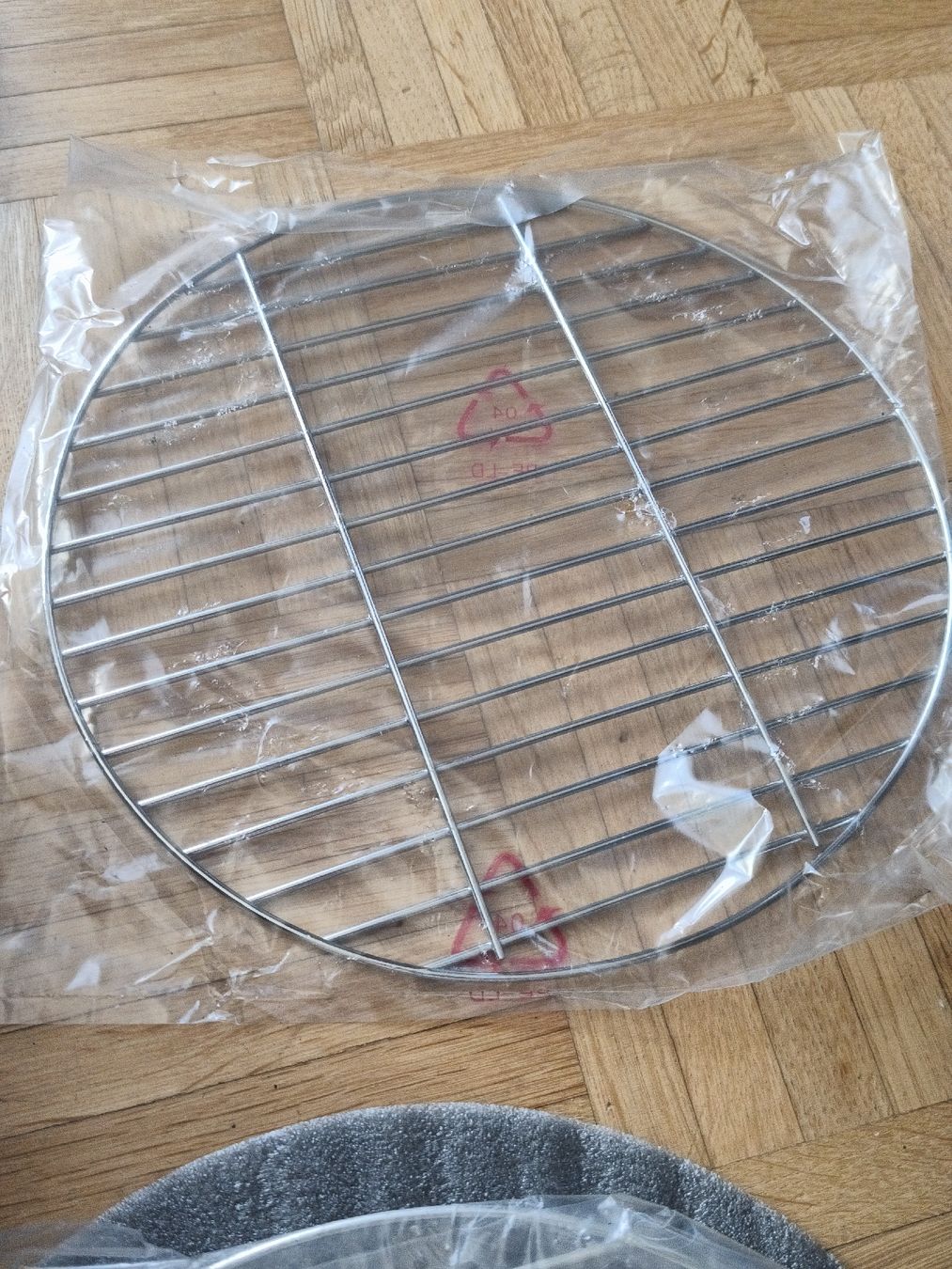 Griglie: Holzkohlegrill "hot" mit Tasche – Usato da Winterthur venduto da Rewison 3