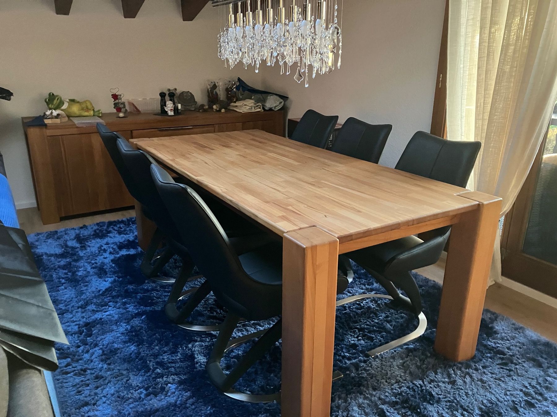 Tische: Tisch mit 6 Stühlen – Gebraucht aus Riken AG von fle_h6d7