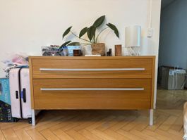    Modern Wooden Dresser, good conditions