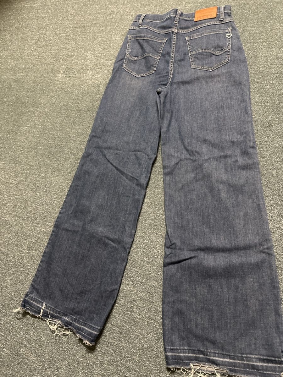 Please Jeans Jeans: Jeans von PLEASE, Gr M, – Nuovo (secondo la descrizione) da Baltschieder venduto da YmroBe 1