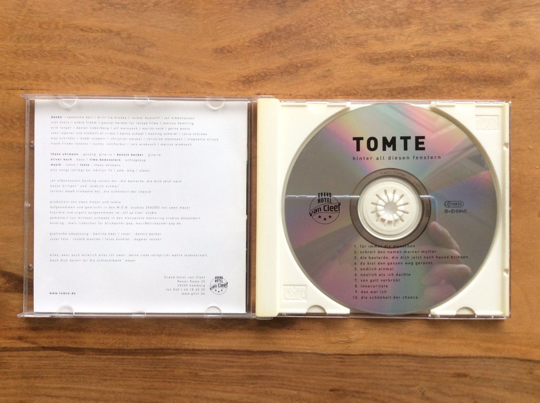 CD: CD Tomte - Hinter All Diesen Fenstern – Usato da Horgen venduto da flyingpenguin2000 1