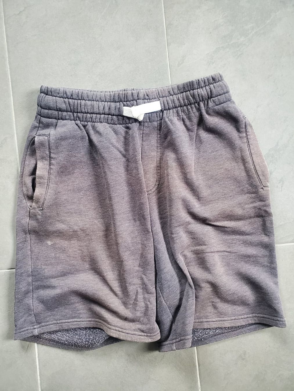 Lotti di vestiti: Kleiderpaket Jugendliche/Junge Männer – Usato da Niederdorf venduto da dome95 4