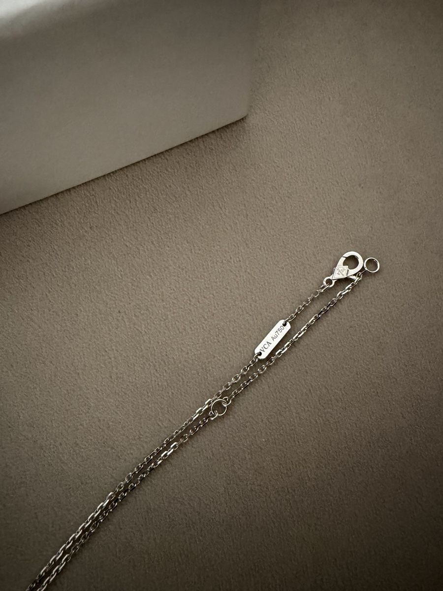 Van Cleef Catenine: Van Cleef & Arpels Alhambra, Kette, Perlmutt Neu! – Nuovo (secondo la descrizione) da Fahrweid venduto da jelena.pavlovic 3