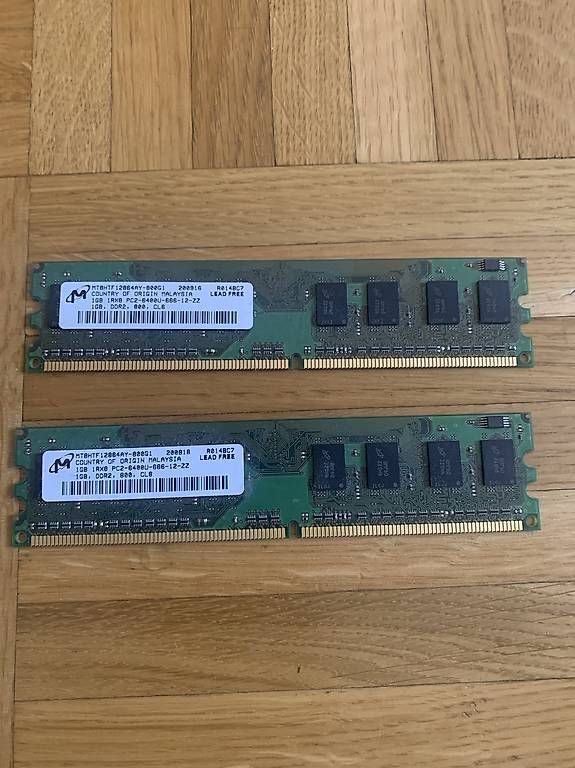 Memoria / RAM: RAM DDR2 2x1GB – Usato da Cossonay-Ville venduto da BRick73