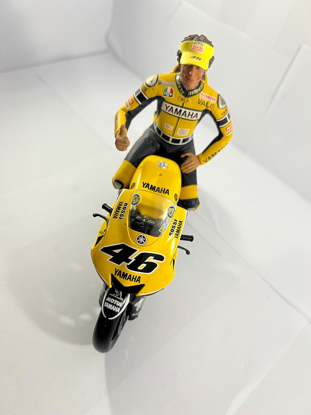 Minichamps Kit di modellismo & Modellini statici: Valentino Rossi lot 2 – Usato da Sergey venduto da Mascotte00