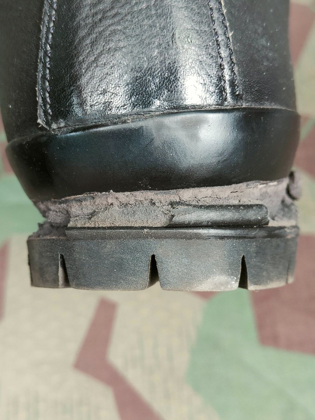 Schweizer Armee Uniformi: Kampfstiefel Ord. 1990, Grösse 280 6 – Usato da Bauma venduto da SwissMilitaria 7