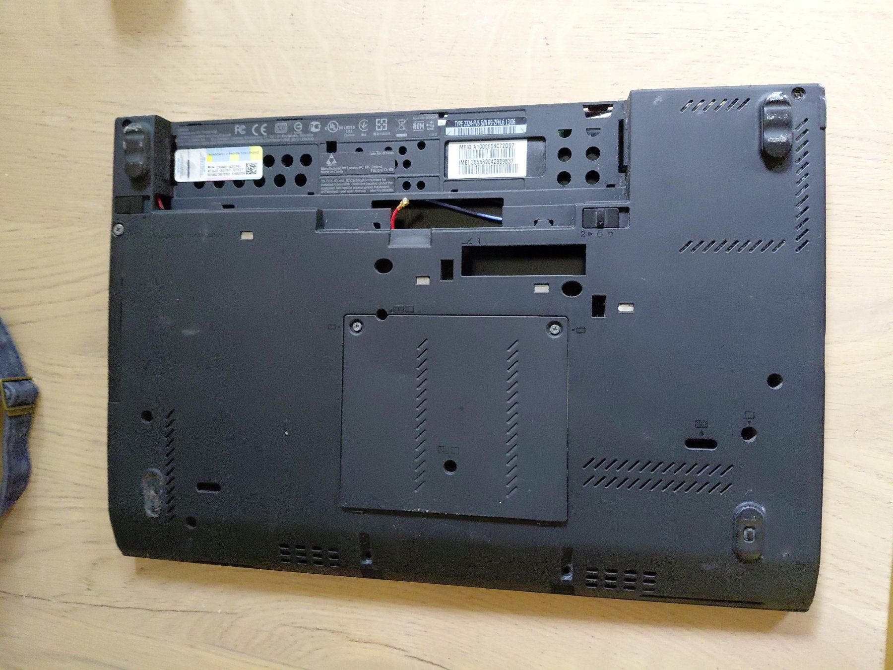Monitor: lenovo  X220 – Usato da Bern venduto da hello-bern 3