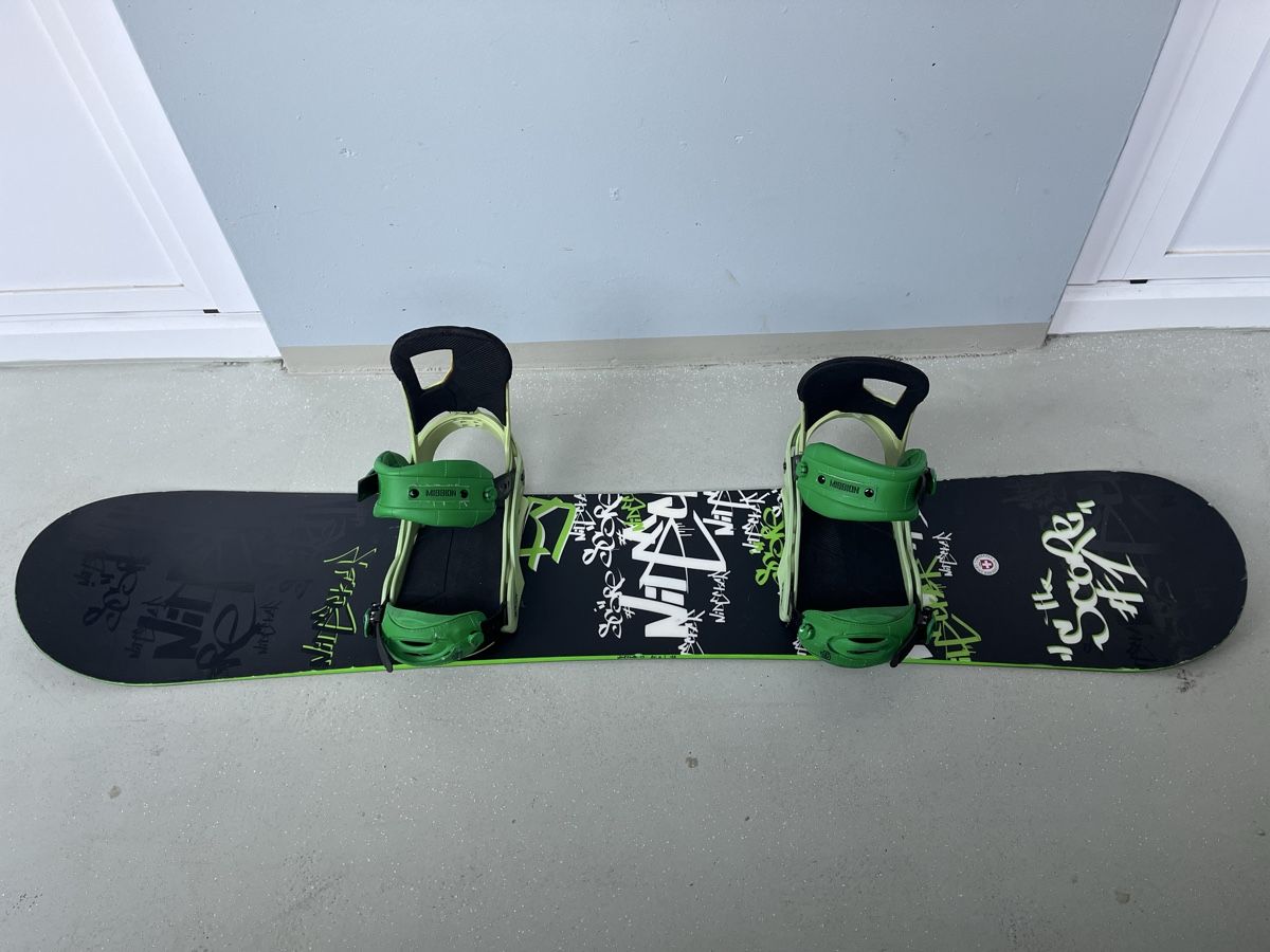 Nidecker Board: Nidecker Score Snowboard 148cm inkl. Bindung – Usato da Horgen venduto da pupcia01 3
