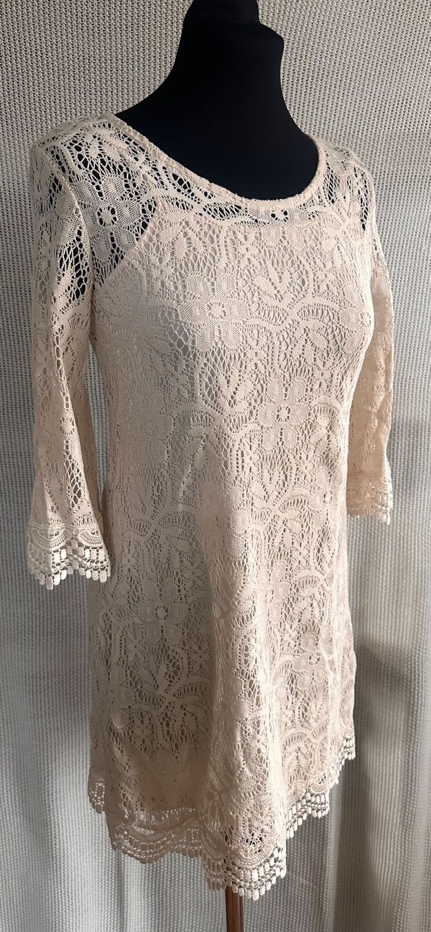 H&M Vestiti: Beiges Spitzenkleid von H&M Gr. S – Usato da Muri AG venduto da Shoshana5 1