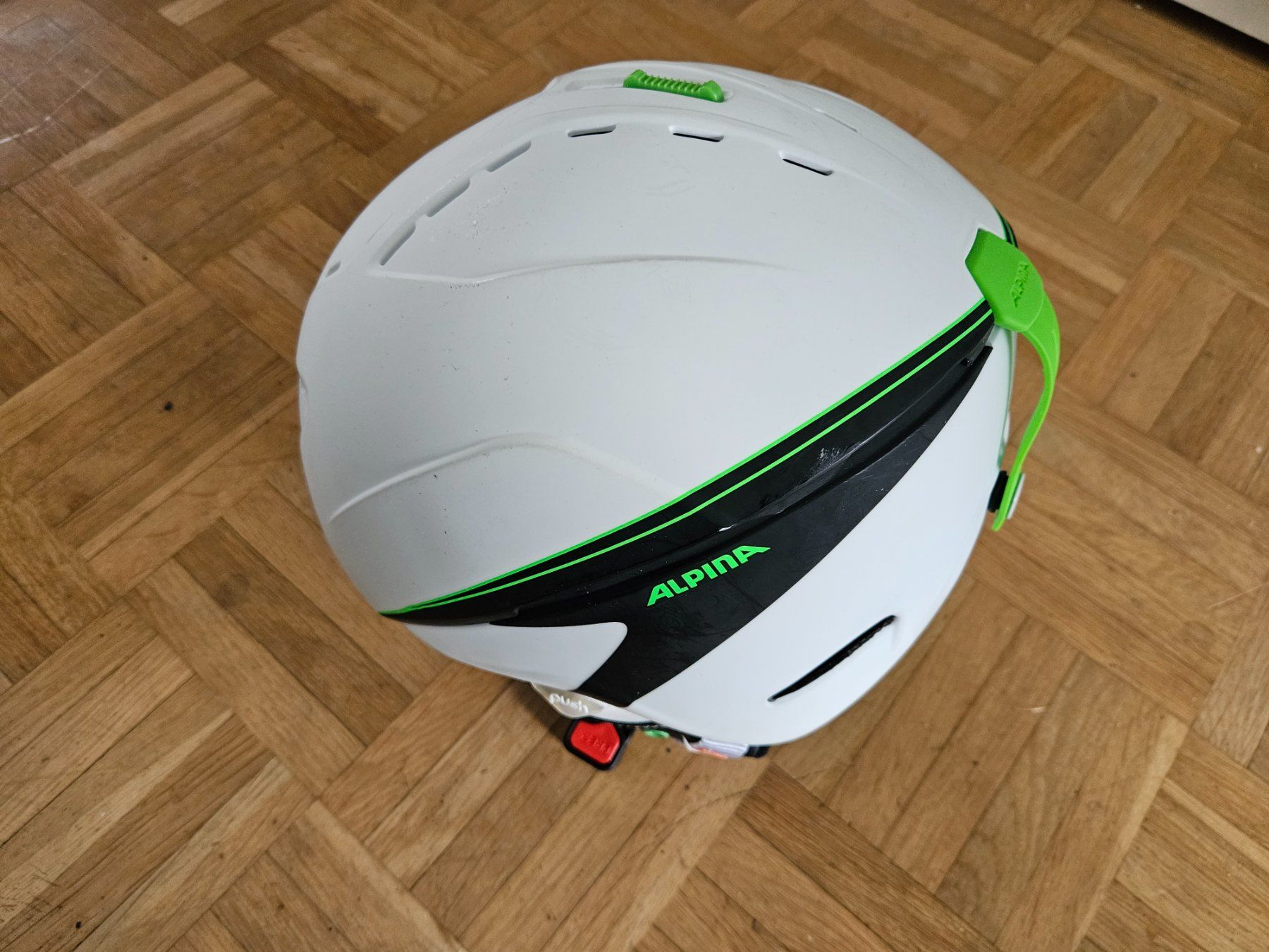 Caschi: Alpina Ski Helm Neu – Usato da Hombrechtikon venduto da JackBleacher 1