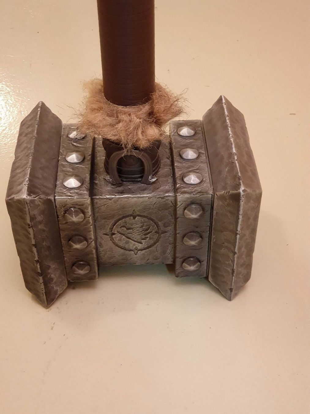 Tutte le decorazioni: Handgefertigter WOW Doom Hammer – Nuovo e nell'imballaggio originale da Würenlos venduto da Sadhu2 3