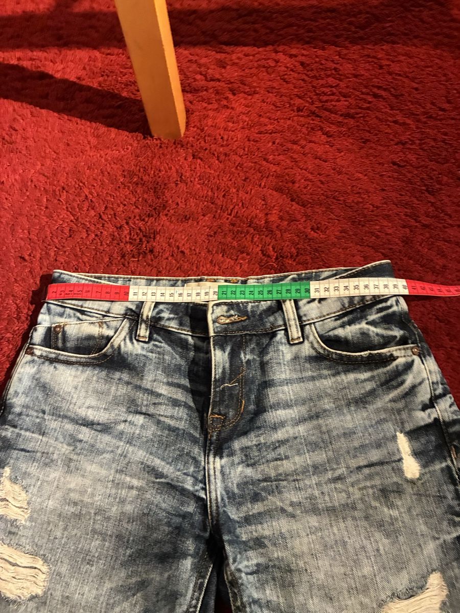 Jeans: Jeans Short Damen  – Gebraucht aus Laupen BE von ole_l8gg 4