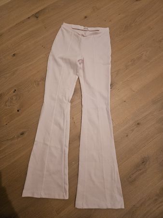 Zara Flare Hose, Hellrosa, Grösse M, neu