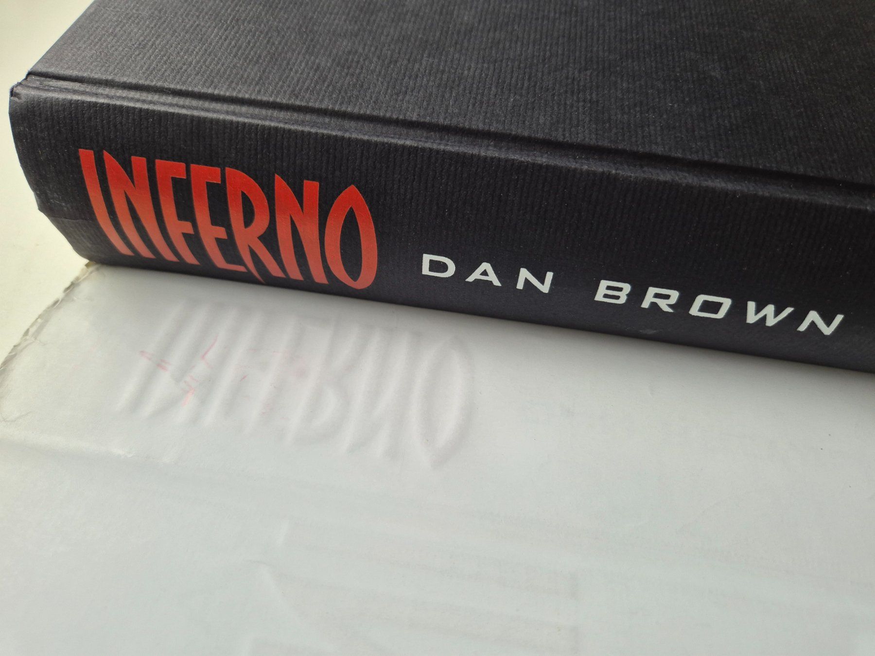 Bücher: INFERNO   -   Dan Brown                Thriller – Gebraucht aus Niederweningen von Obson 1