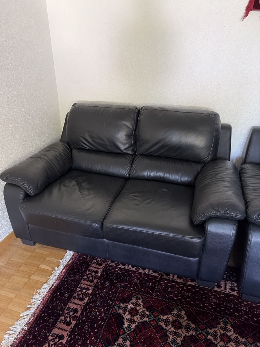 Sofas: Schwarzes Sofa – Gebraucht aus Ittigen von tij_dvs7 2