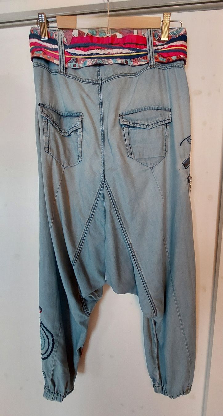 Desigual Pantaloni: Desigual Hose – Usato da Brunnen venduto da CHOUCHOU. 3