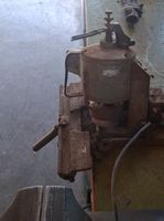 Schleifmaschine mit Motor 