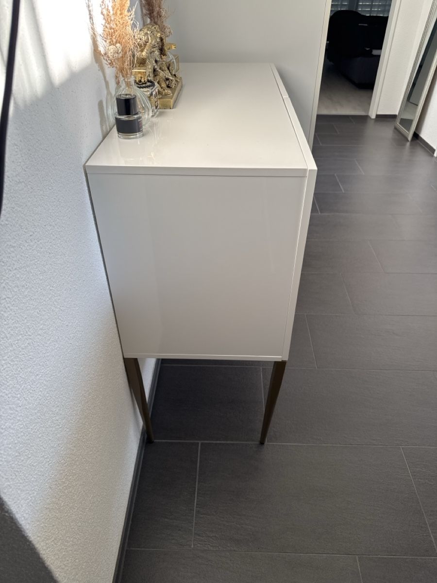 Kommoden: Sideboard mit Messingfarbigen Griff und Füsse – Gebraucht aus Oftringen von Trainer90 2