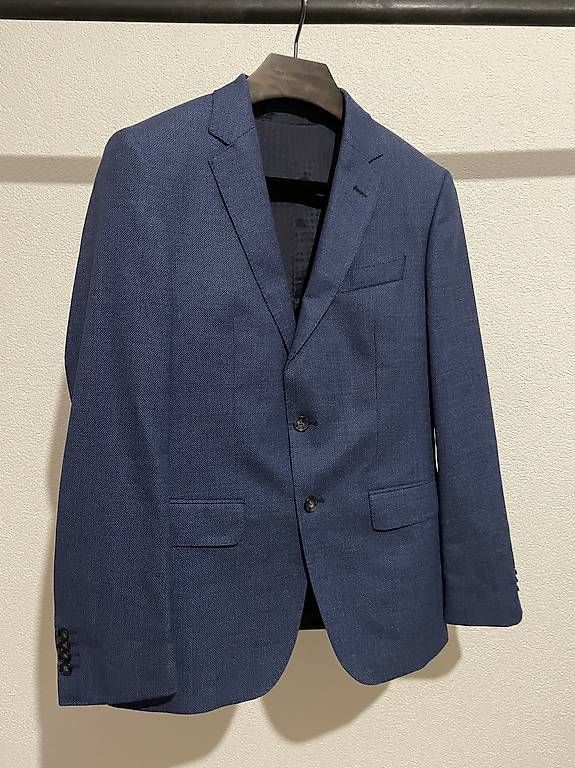 Hugo Boss Completi, tute sportive e funzionali: Hugo Boss Anzug – Usato da Bern venduto da luc_l6dp