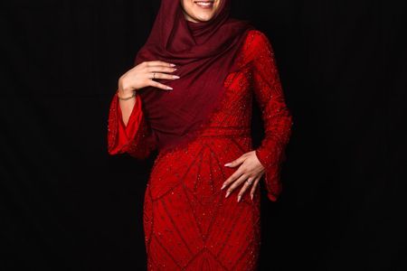 NEU: Abendkleid modest rot, funkelnd Gr. 38 NP: 350.-