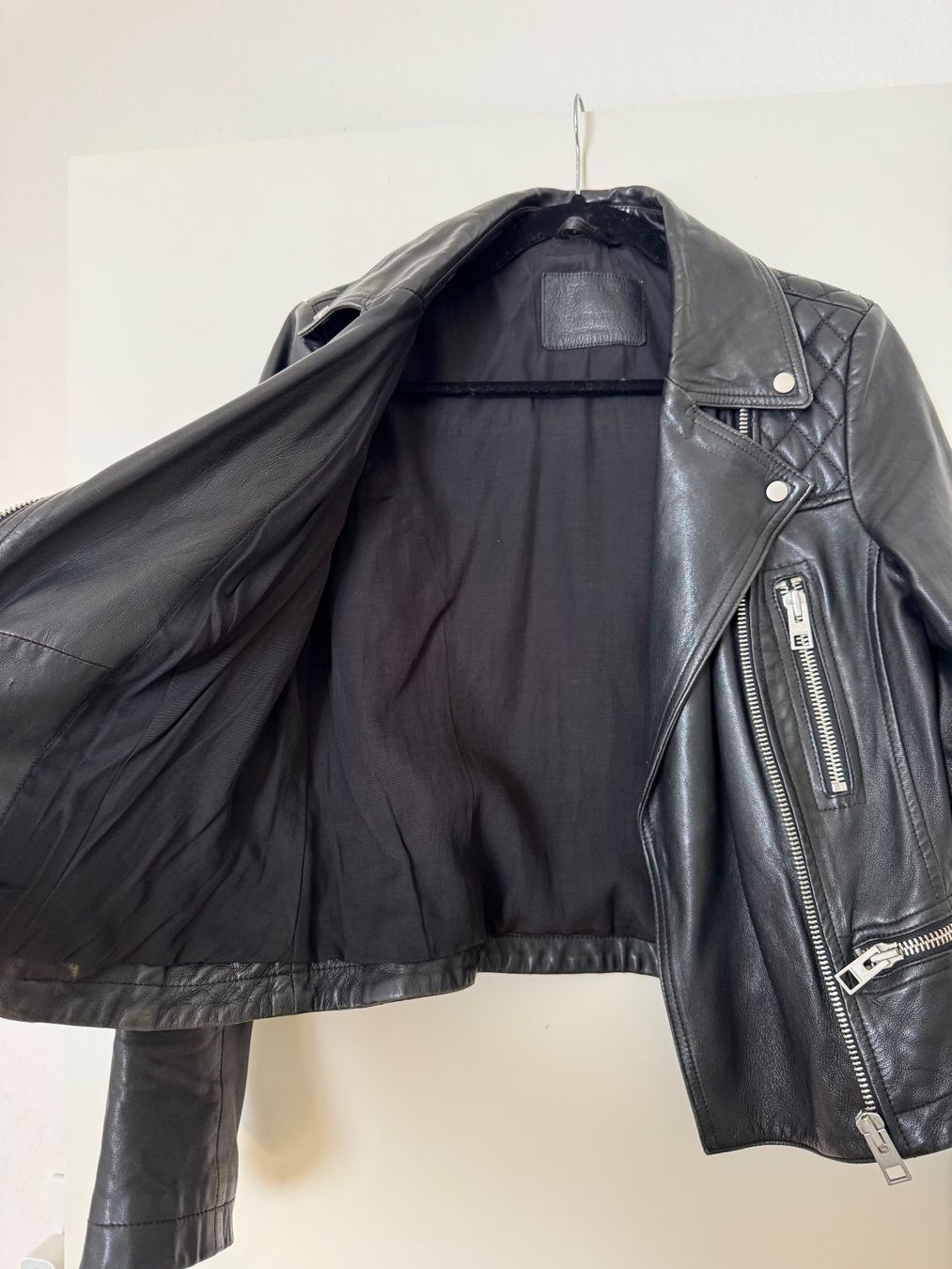 Allsaints Jacken: Wunderschöne Allsaints Lederjacke – Gebraucht aus Zürich von Laura2010 5