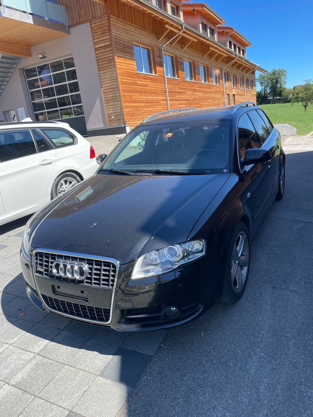 Audi Automobili: Audi A4 2.0 TDI – Usato da Riggisberg venduto da jul_z65g