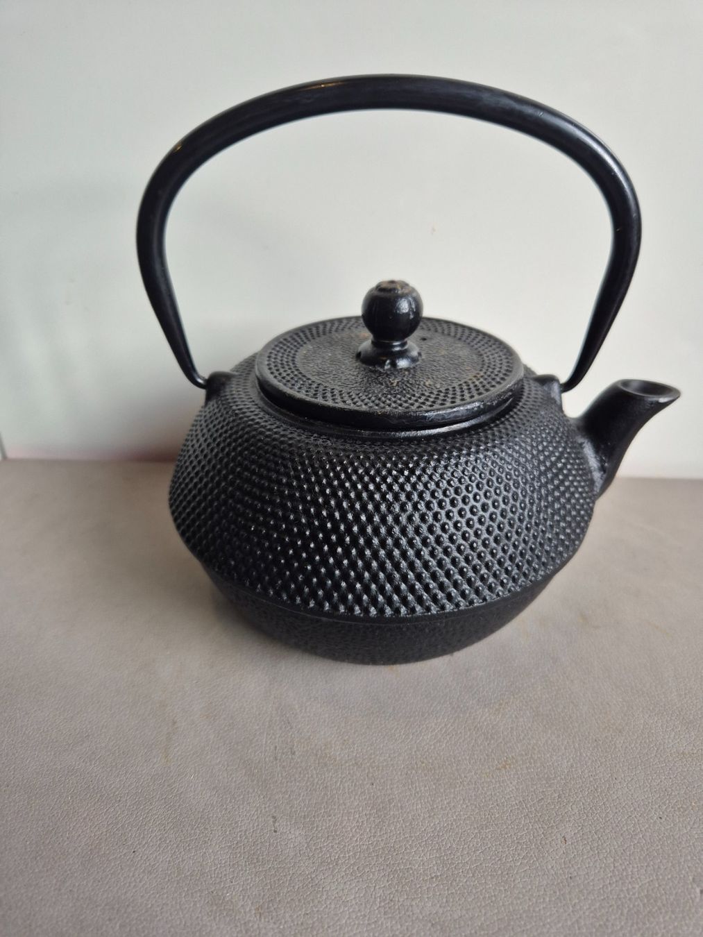 Théières: Théière en fonte noire C56 – D'occasion à Fully par tameab