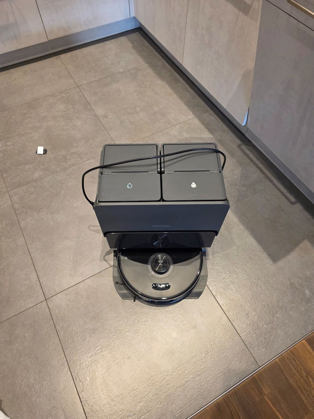 Roborock Aspirapolveri & Accessori: RoborockS8 MaxV Ultra black – Usato da Aarburg venduto da raffael10 1