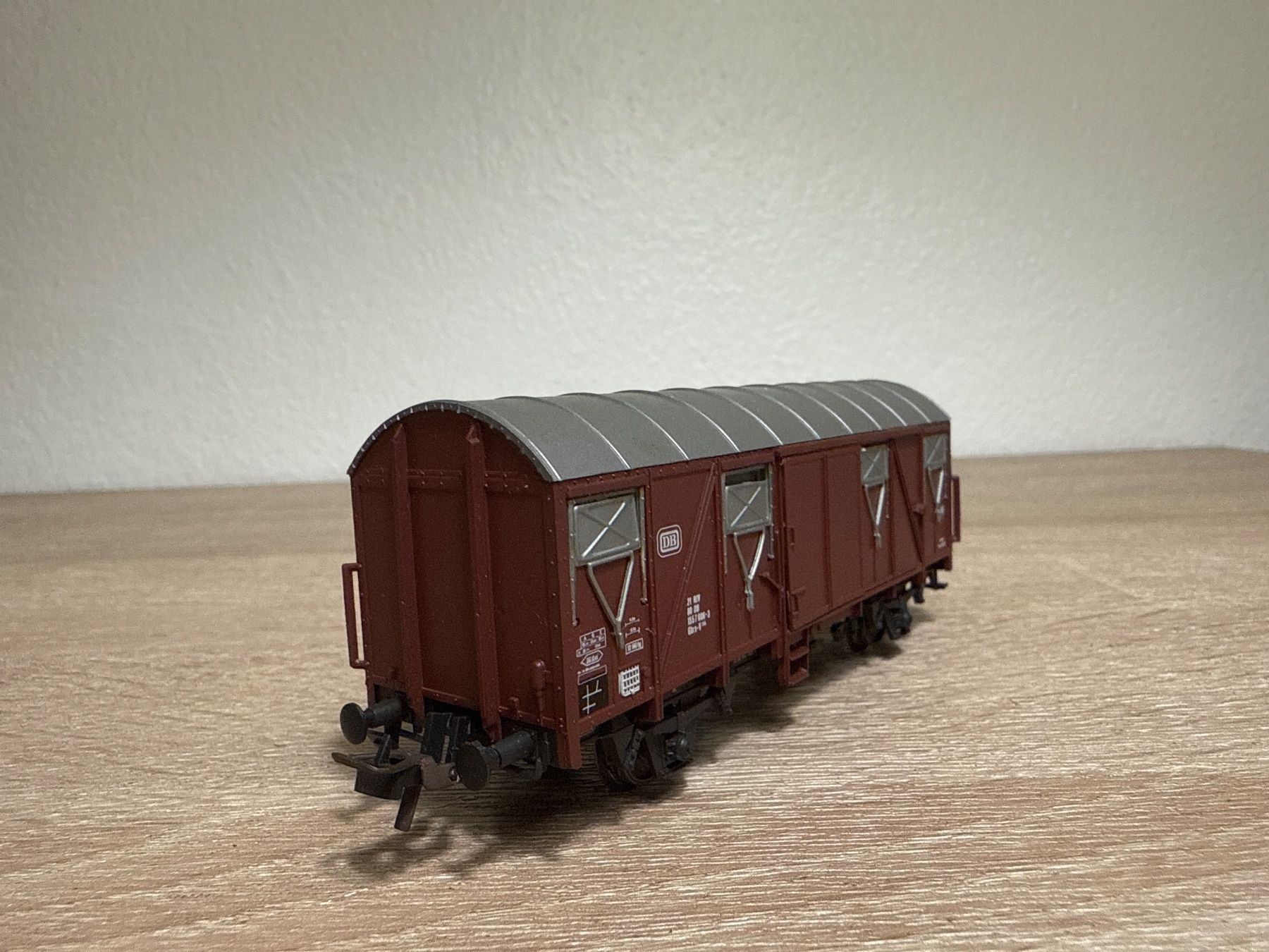 Roco Modelleisenbahnen: Roco Güterwagen DB H0 (92) – Gebraucht aus St-Aubin-Sauges von Lo_Go 2