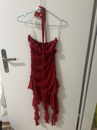 Elegant Red Dress - Perfect for Holidays!