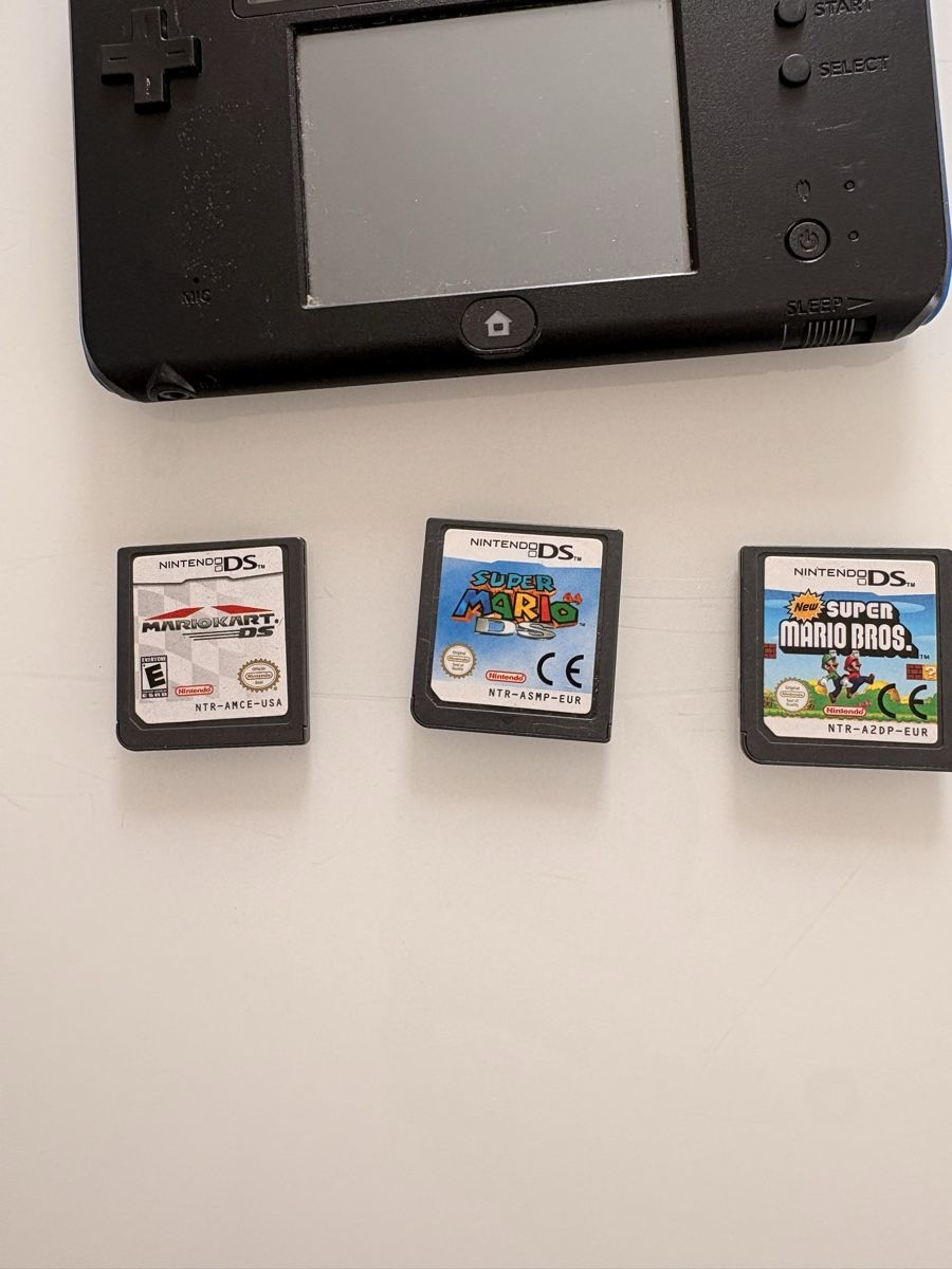 Nintendo Console: Nintendo 2ds + chargeur + 3 jeux – Usato da Dompierre FR venduto da PRiT_Madara 1