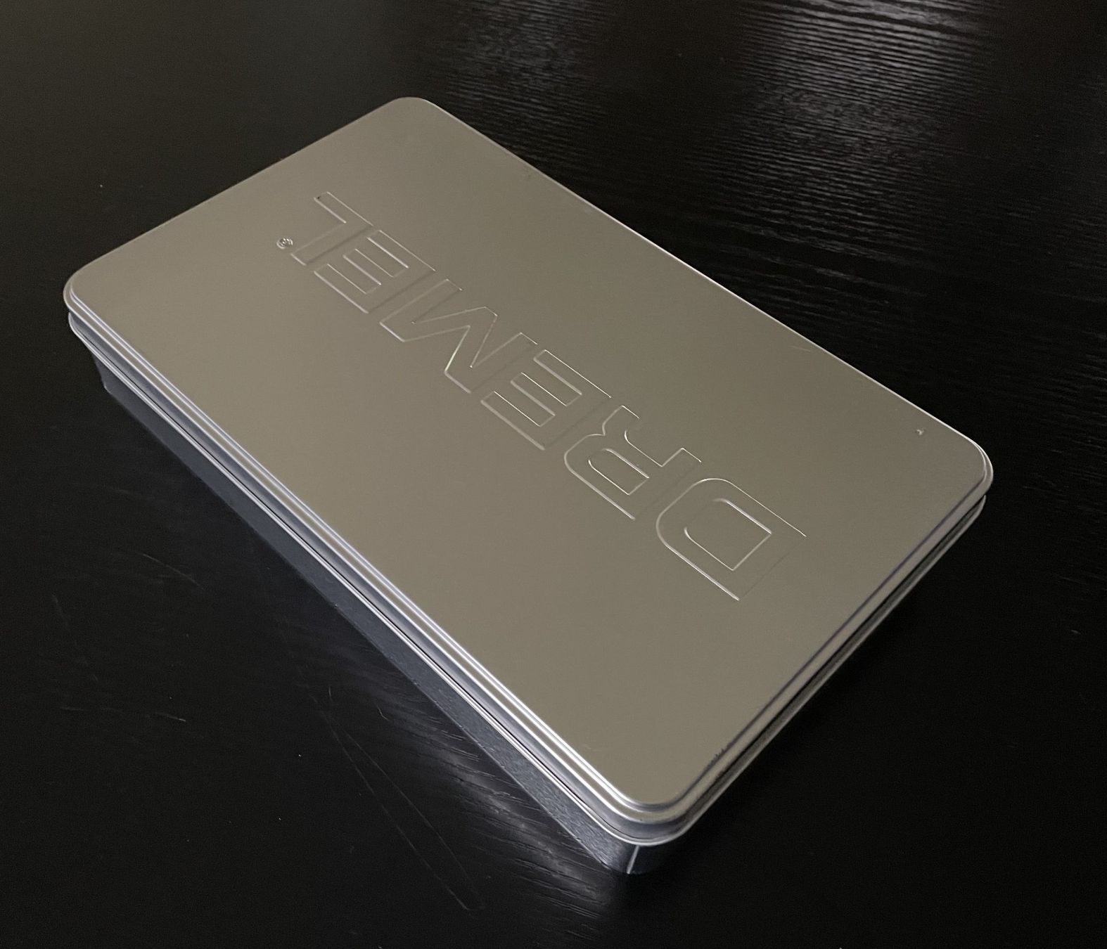 Contenitori & Simili: Blechdose Dose Behälter DREMEL Klappdeckel Metall silberfarb – Nuovo (secondo la descrizione) da Oftringen venduto da allesmeins 4