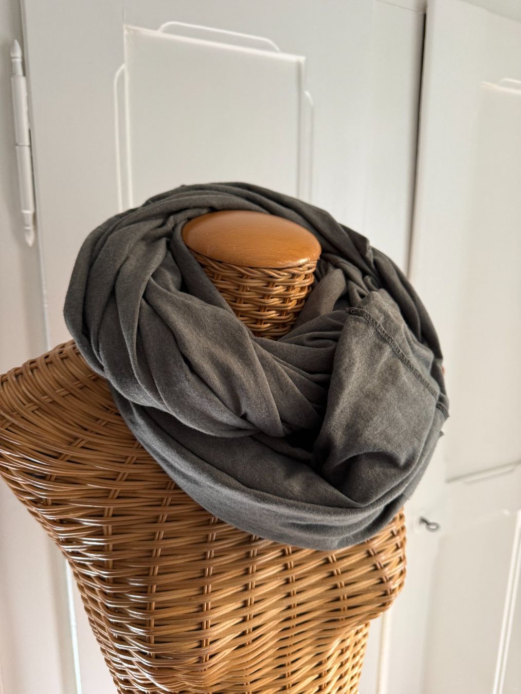 Foulards & écharpes: Schlauchschal Loop olivgrün – D'occasion à Zürich par Diazaio 1