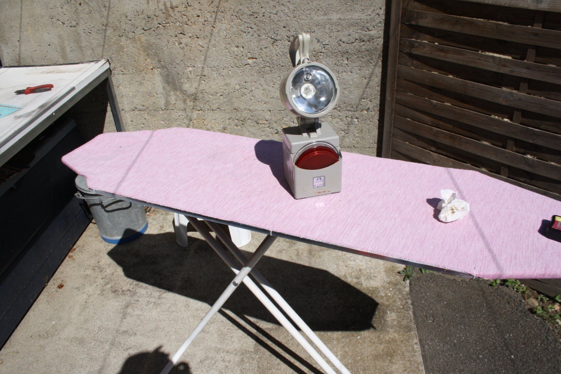 Lampade: ALTE  LAMPE  SBB? – Usato da Wauwil venduto da Pneuedy 4