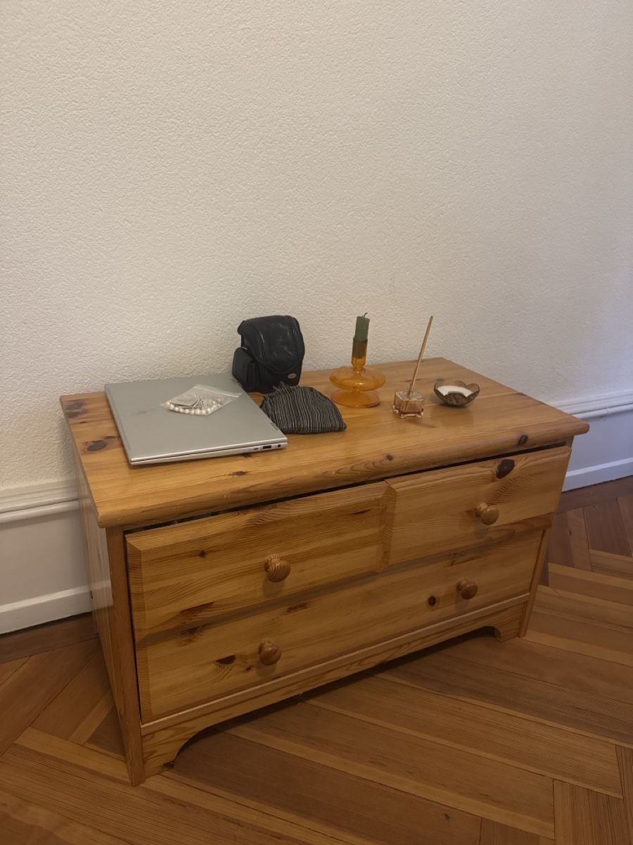 Cassettiere: Holzkommode shabby-chic – Usato da Bern venduto da IndiaJL